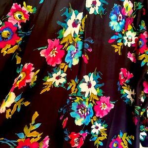 FOXCROFT FLORAL BLOUSE -